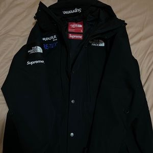 Supreme The North Face Expedition FW18